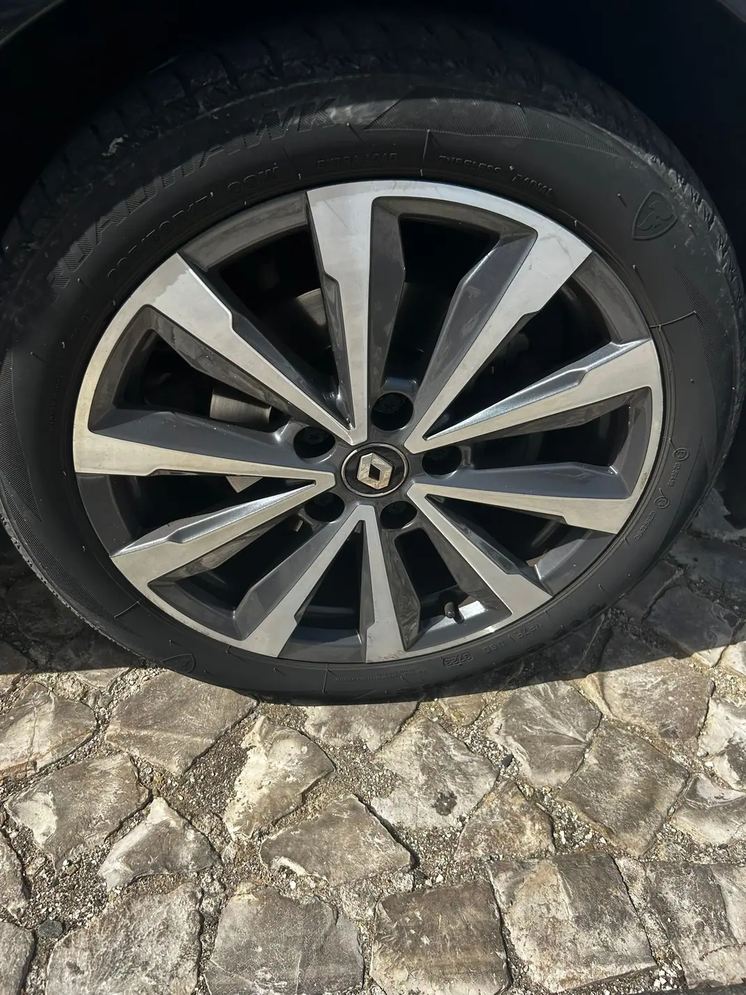 Renault Mégane Sport Tourer 2021 - 16500 EUR, 103500 km - 103500km - foto 5 de 11