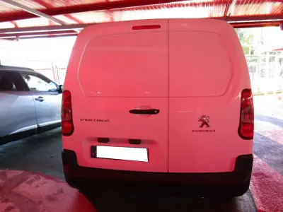 Peugeot Partner 2021 — foto 4 de 14
