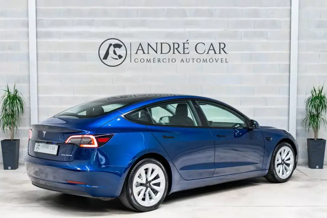 Tesla Model 3 2021 - 27950 EUR, 58905 km - AUTO.MOTO.pt - 58905km - foto 6 de 55