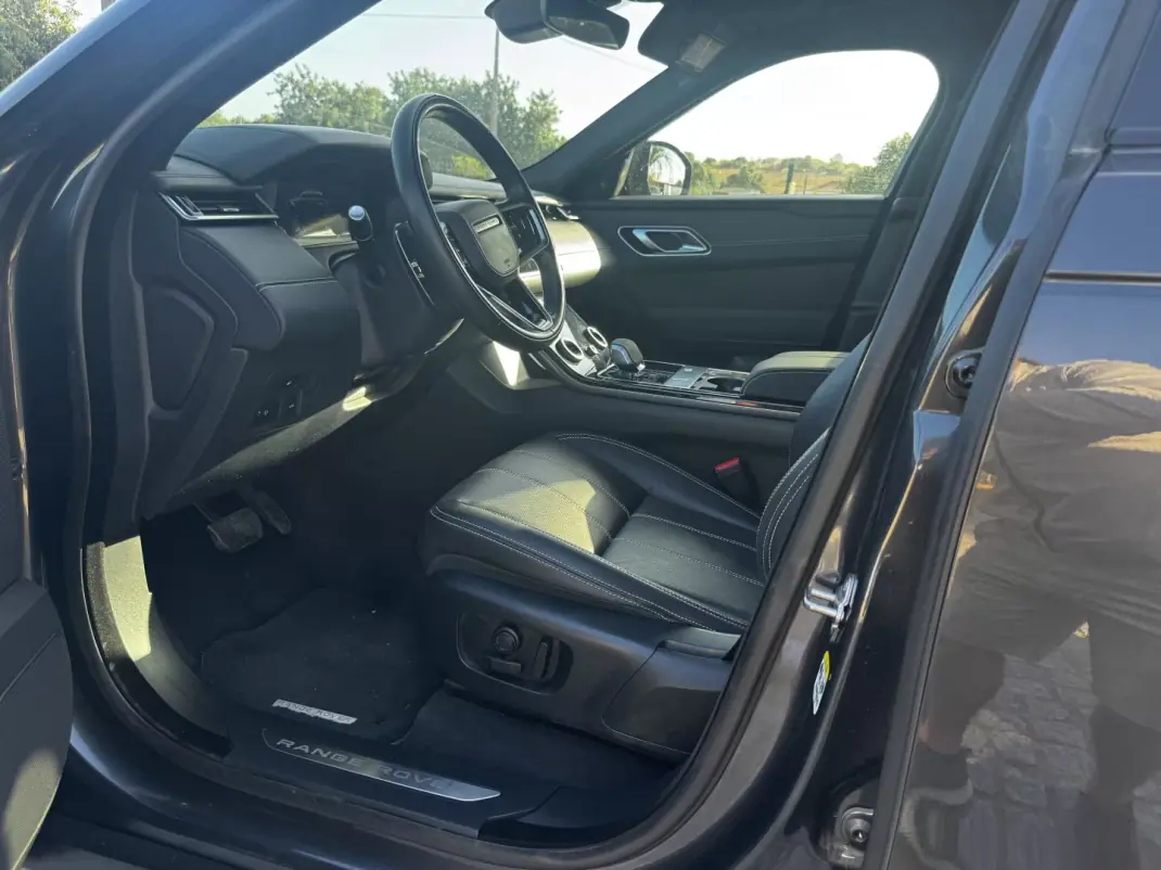 Land Rover Range Rover Velar 2023 - 58900 EUR, 65300 km - 65300km - foto 7 de 18