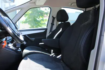 Citroën C4 Picasso 2010 - 3990 EUR, 290212 km - 290212km - foto 12 de 24