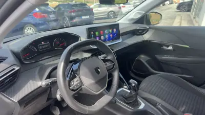 Peugeot 208 2024 - 15900 EUR, 46000 km - AUTO.MOTO.pt - 46000km - foto 15 de 16