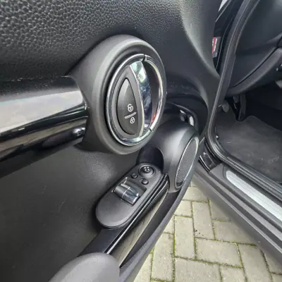 MINI Cooper 2015 - 14950 EUR, 172223 km - AUTO.MOTO.pt - 172223km - foto 19 de 22