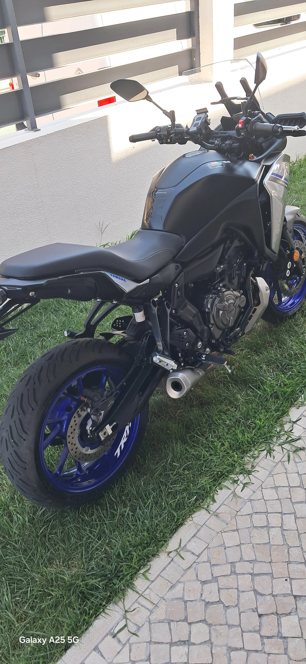 Yamaha MT 07 2023 - 8000 EUR, 4500 km - AUTO.MOTO.pt - 4500km - foto 3 de 17