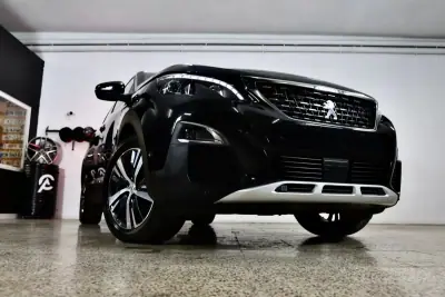 Peugeot 5008 2020 - 23900 EUR, 135783 km - AUTO.MOTO.pt - 135783km - foto 4 de 42