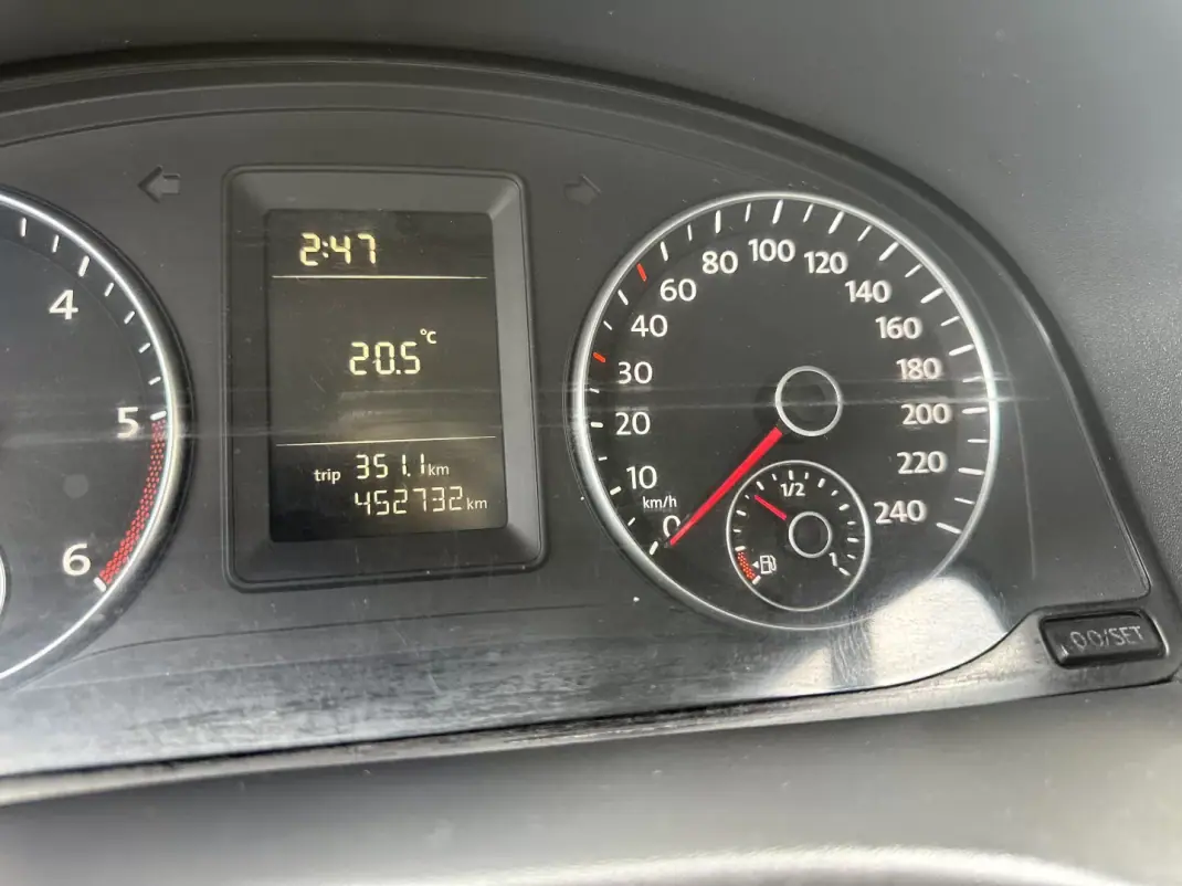 VW Caddy 2012 - 7900 EUR, 450000 km - 450000km - foto 29 de 45