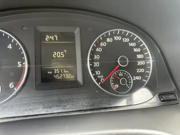 VW Caddy 1.6TDI 2012 - 7900 EUR, 450000 km - AUTO.MOTO.pt - 450000km - foto 29 de 45