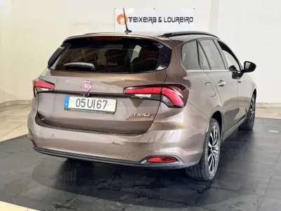 Fiat Tipo Station Wagon 2018 - 12900 EUR, 92385 km - AUTO.MOTO.pt - 92385km - foto 5 de 25