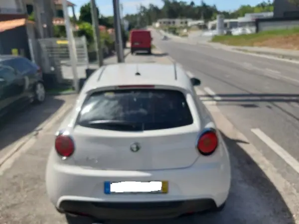 Alfa Romeo MiTo 2018 - 8000 EUR, 234180 km - AUTO.MOTO.pt - 234180km - foto 39 de 46