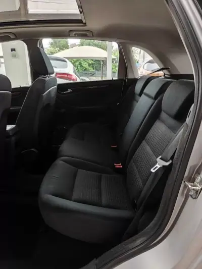 Mercedes-Benz B 200 2006 - 8250 EUR, 190000 km - AUTO.MOTO.pt - 190000km - foto 16 de 34