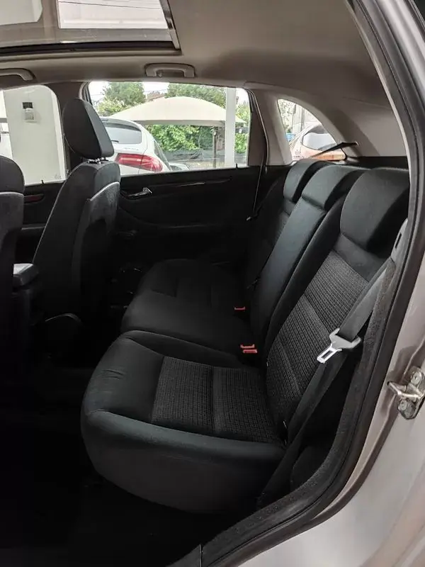 Mercedes-Benz B 200 2006 - 8250 EUR, 190000 km - AUTO.MOTO.pt - 190000km - foto 16 de 34