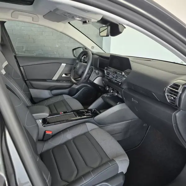 Citroën C4 X 2024 - 20950 EUR, 22129 km - AUTO.MOTO.pt - 22129km - foto 8 de 41