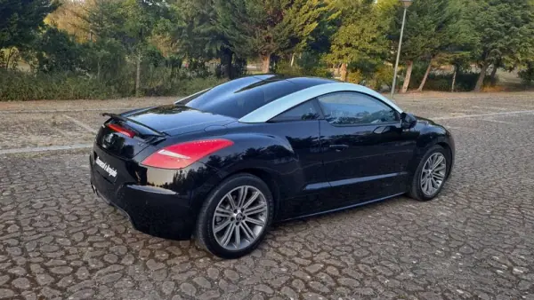 Peugeot RCZ 2011 - 12500 EUR, 94000 km - AUTO.MOTO.pt - 94000km - foto 15 de 19