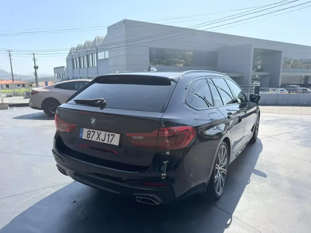 BMW 520 2019 - 33900 EUR, 85000 km - AUTO.MOTO.pt - 85000km - foto 4 de 13