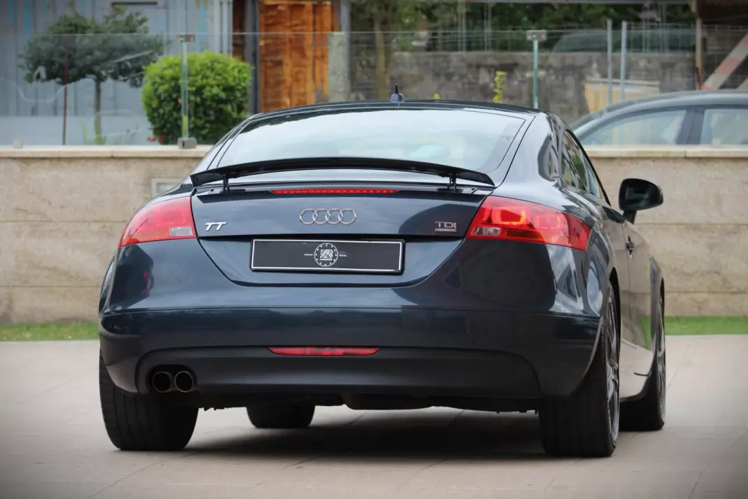 Audi TT Coupé 2009 - 16990 EUR, 185000 km - AUTO.MOTO.pt - 185000km - foto 25 de 29