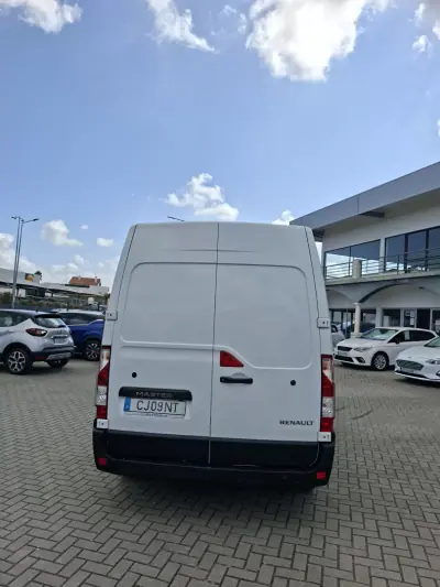 Renault Master 2024 - 23000 EUR, 66500 km - AUTO.MOTO.pt - 66500km - foto 7 de 17