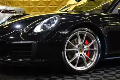 Porsche 911 2017 - 119000 EUR, 75000 km - AUTO.MOTO.pt - 75000km - foto 23 de 40