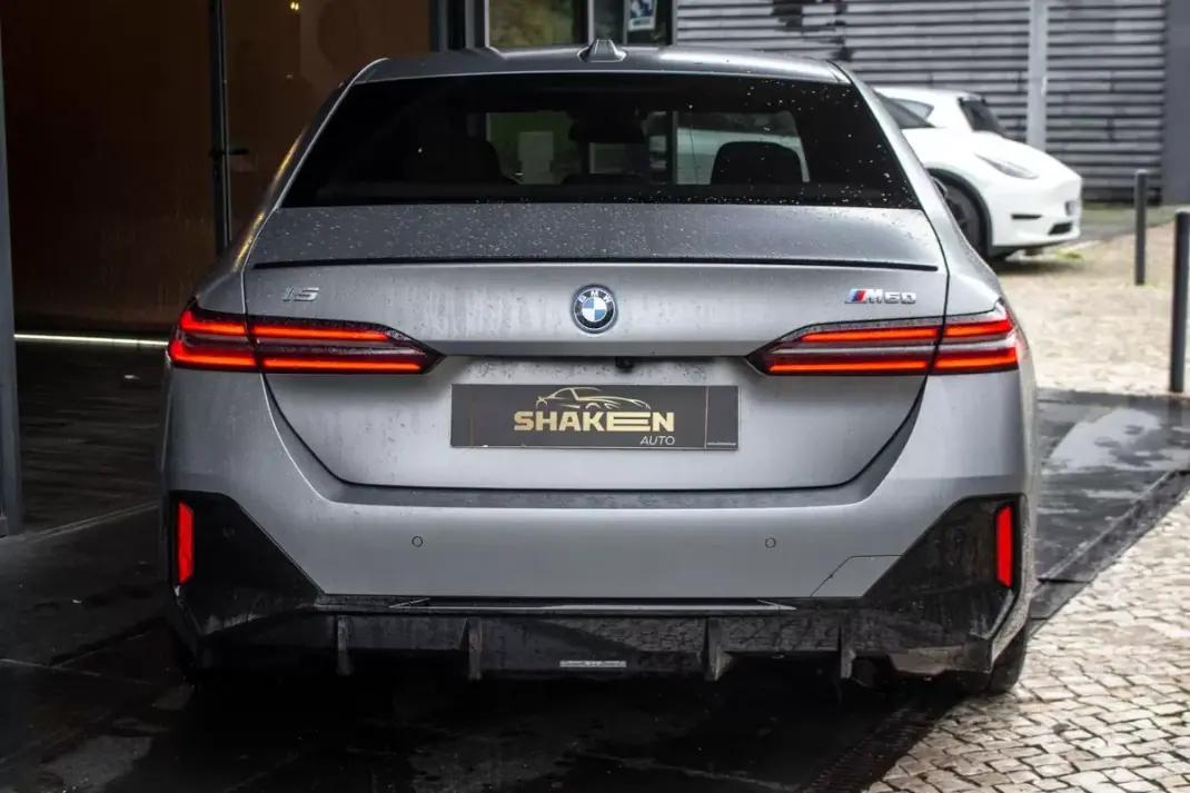 BMW i5 2023 - 74990 EUR, 17145 km - AUTO.MOTO.pt - 17145km - foto 13 de 60