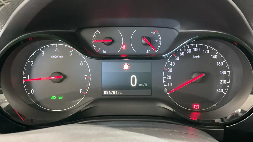 Opel Corsa 2021 - 13499 EUR, 96121 km - AUTO.MOTO.pt - 96121km - foto 15 de 21