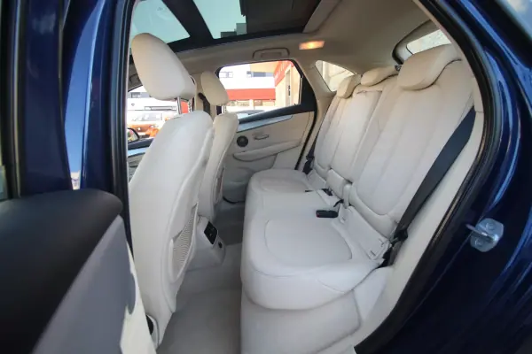 BMW 225xe Active Tourer 2018 - 16490 EUR, 147000 km - AUTO.MOTO.pt - 147000km - foto 29 de 43