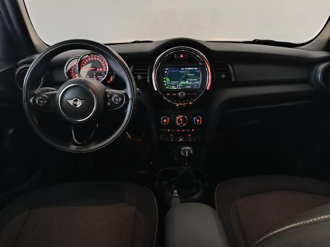 MINI Cooper 2019 - 16200 EUR, 80000 km - 80000km - foto 43 de 52