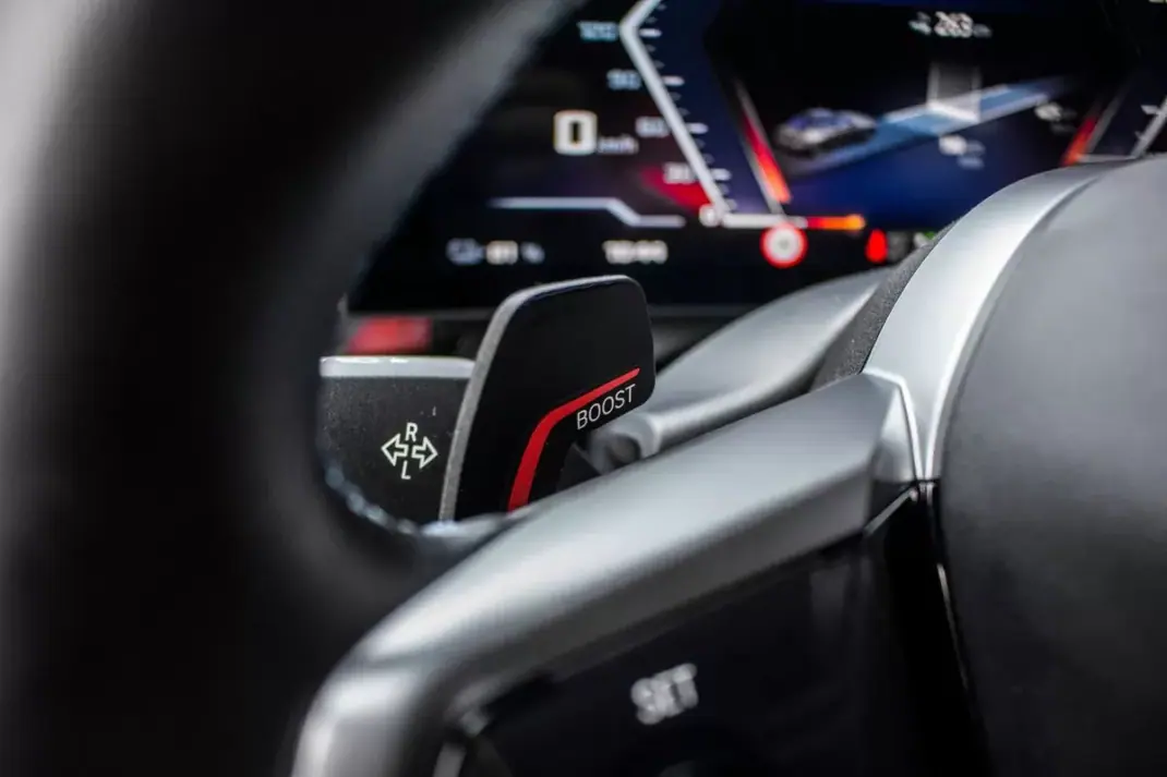 BMW i5 2023 - 74990 EUR, 17145 km - AUTO.MOTO.pt - 17145km - foto 20 de 60