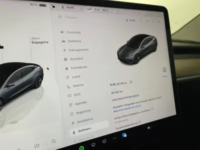 Tesla Model 3 2022 - 29500 EUR, 56000 km - AUTO.MOTO.pt - 56000km - foto 35 de 42