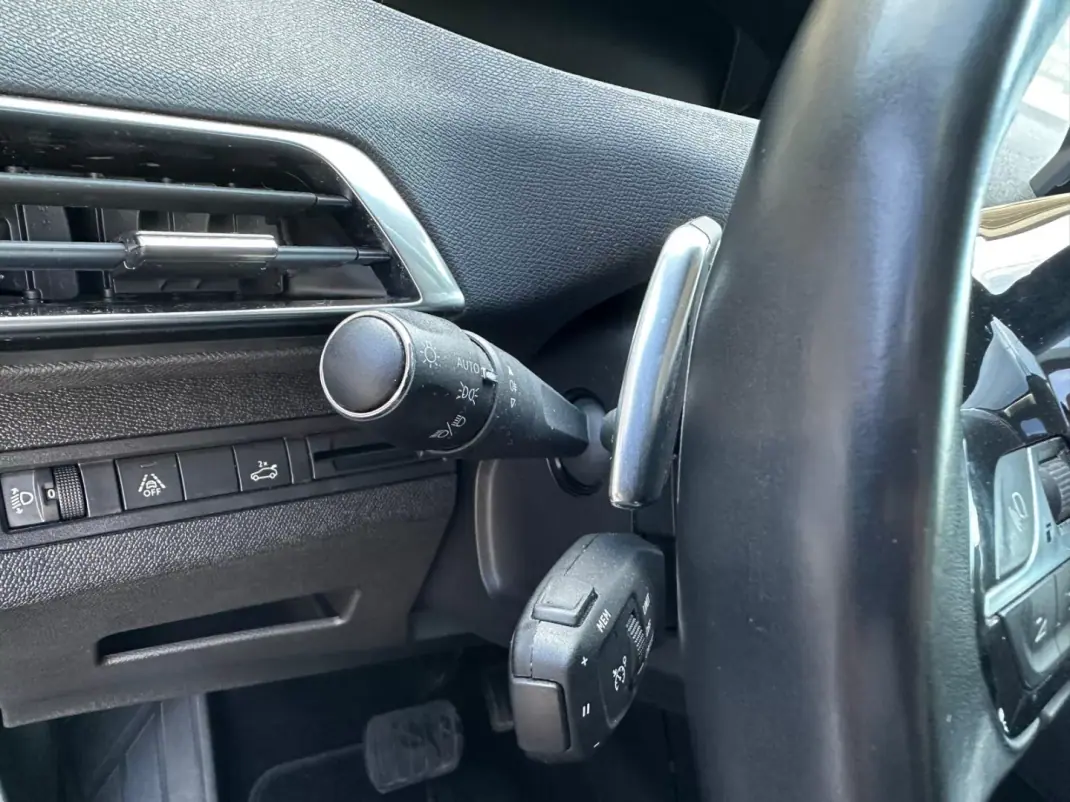 Peugeot 5008 2021 - 25900 EUR, 124114 km - AUTO.MOTO.pt - 124114km - foto 15 de 30