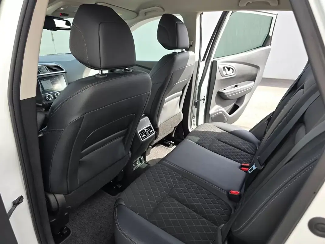 Renault Kadjar 2019 - 14750 EUR, 94500 km - 94500km - foto 27 de 30