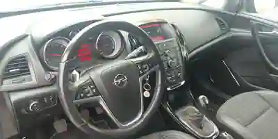 Opel Astra GTC 2017 - 19500 EUR, 62000 km - AUTO.MOTO.pt - 62000km - foto 7 de 15