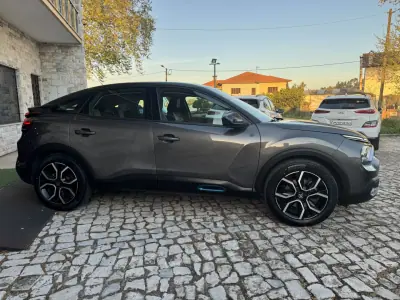 Citroën e-C4 2022 - 18500 EUR, 93000 km - AUTO.MOTO.pt - 93000km - foto 5 de 45