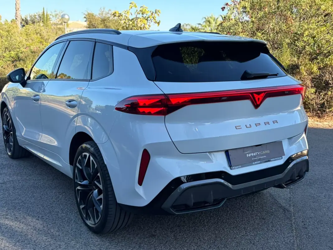 Cupra Terramar 2025 - 37999 EUR, 27000 km - 27000km - foto 6 de 20