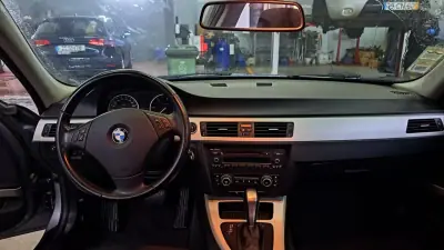 BMW 320 2010 - 12890 EUR, 157813 km - AUTO.MOTO.pt - 157813km - foto 31 de 41