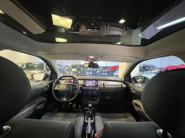 Citroën C4 Cactus 2018 - 12990 EUR, 140000 km - 140000km - foto 7 de 54