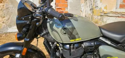 Royal Enfield Shotgum 2024 - 5999 EUR, 5200 km - AUTO.MOTO.pt - 5200km - foto 4 de 33