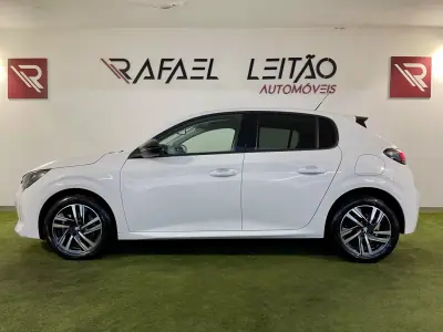 Peugeot 208 2021 - 13500 EUR, 146000 km - AUTO.MOTO.pt - 146000km - foto 9 de 33