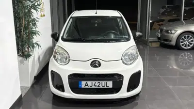 Citroën C1 2014 - 5750 EUR, 102021 km - AUTO.MOTO.pt - 102021km - foto 2 de 14