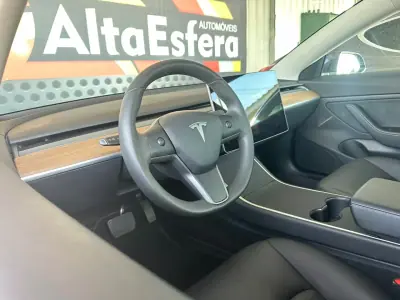 Tesla Model 3 2020 - 33900 EUR, 48971 km - 48971km - foto 15 de 31