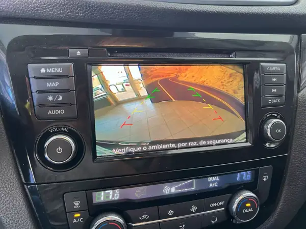 Nissan Qashqai 2019 - 16900 EUR, 120094 km - AUTO.MOTO.pt - 120094km - foto 13 de 22