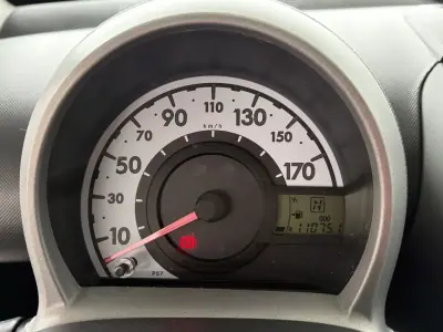 Citroën C1 2010 - 8490 EUR, 110751 km - AUTO.MOTO.pt - 110751km - foto 9 de 14