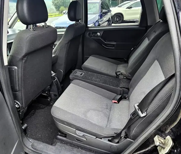 Opel Meriva 2008 - 5000 EUR, 340000 km - AUTO.MOTO.pt - 340000km - foto 14 de 18