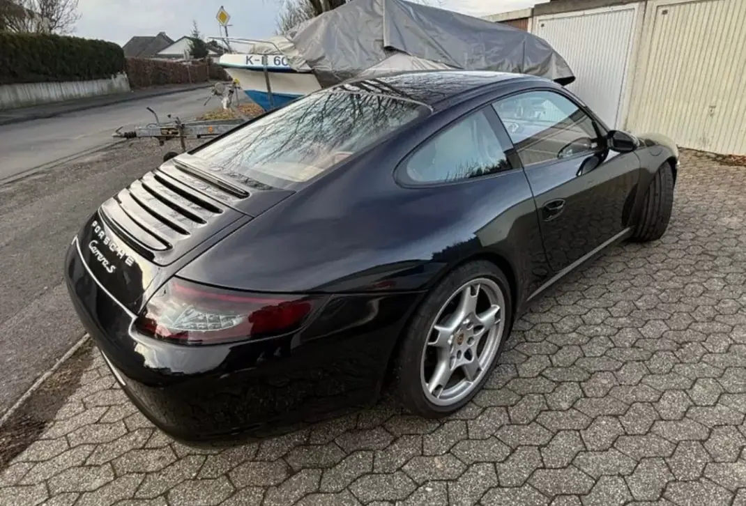 Porsche 911 2007 - 57000 EUR, 127289 km - 127289km - foto 36 de 37