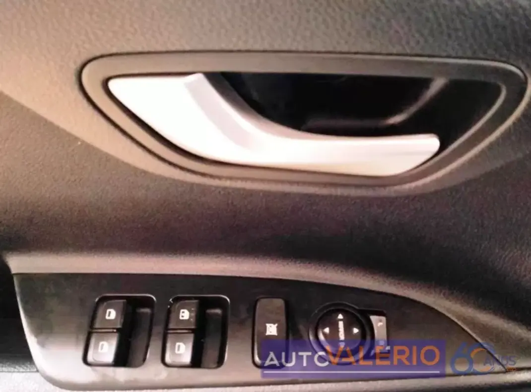 Kia Stonic 2021 - 14950 EUR, 58240 km - AUTO.MOTO.pt - 58240km - foto 15 de 29