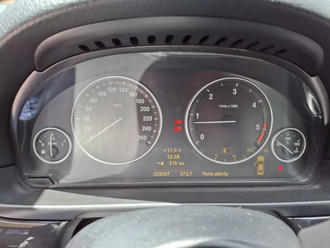BMW 530e 2010 - 13500 EUR, 335567 km - AUTO.MOTO.pt - 335567km - foto 27 de 27