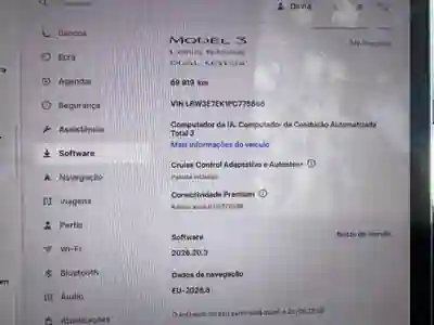 Tesla Model 3 2023 - 34990 EUR, 69960 km - AUTO.MOTO.pt - 69960km - foto 7 de 8