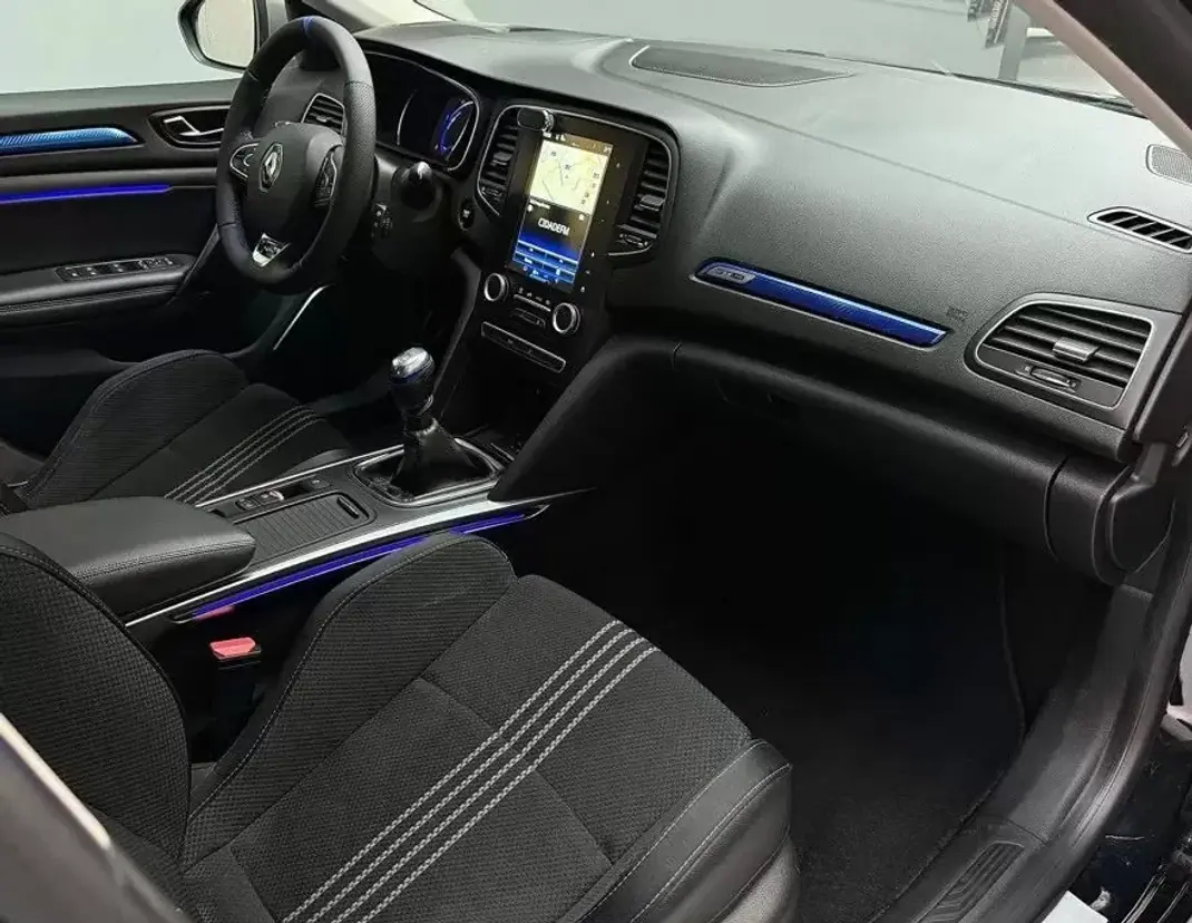 Renault Mégane 2018 - 14750 EUR, 159480 km - 159480km - foto 22 de 35