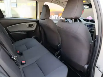 Toyota Yaris 2018 - 11900 EUR, 105553 km - AUTO.MOTO.pt - 105553km - foto 17 de 17