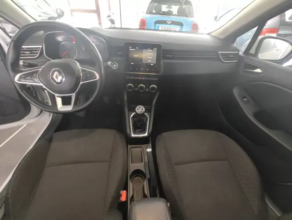 Renault Clio 2020 - 11990 EUR, 99000 km - AUTO.MOTO.pt - 99000km - foto 7 de 12