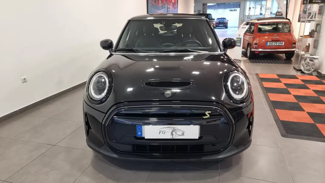 MINI Electric 2021 - 20500 EUR, 73589 km - AUTO.MOTO.pt - 73589km - foto 4 de 48