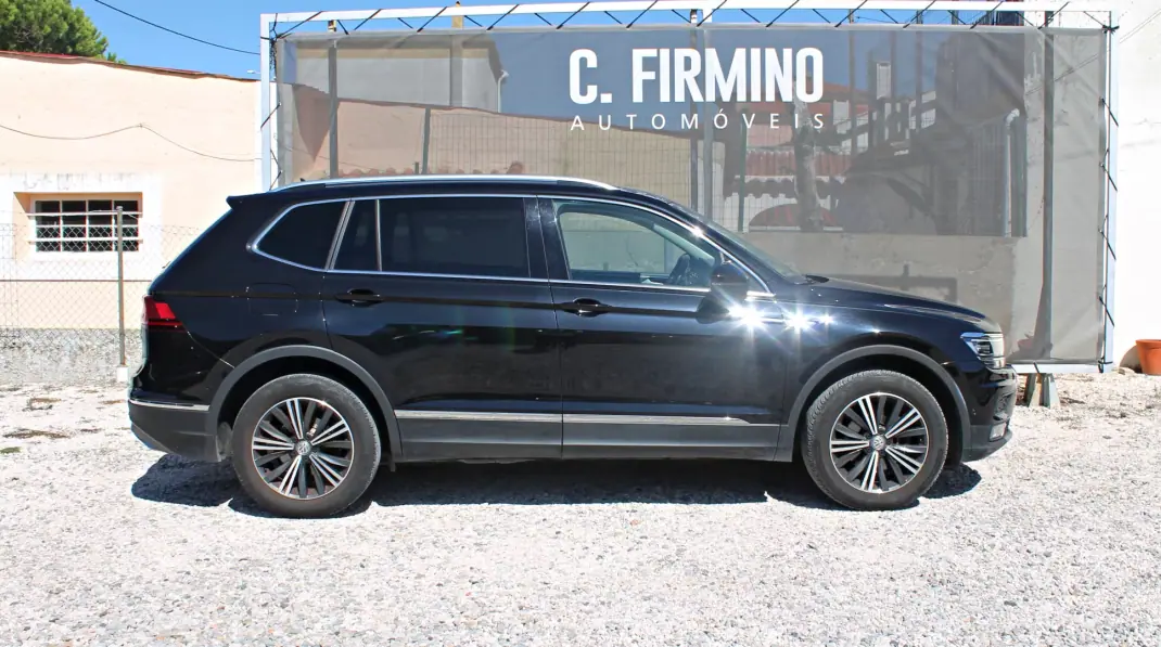 Volkswagen Tiguan Allspace 2018 - 26990 EUR, 120612 km - 120612km - foto 4 de 30